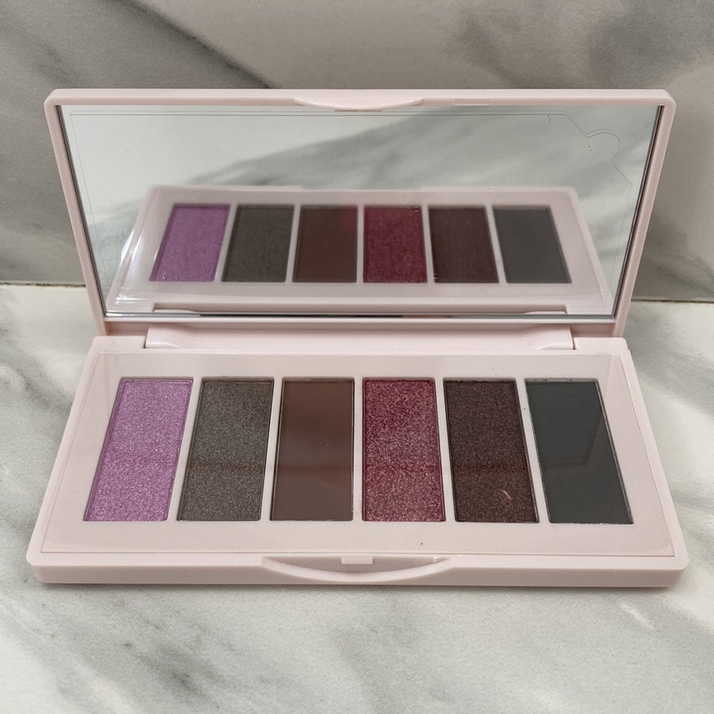 Coloured Raine - Picture 3 of 4